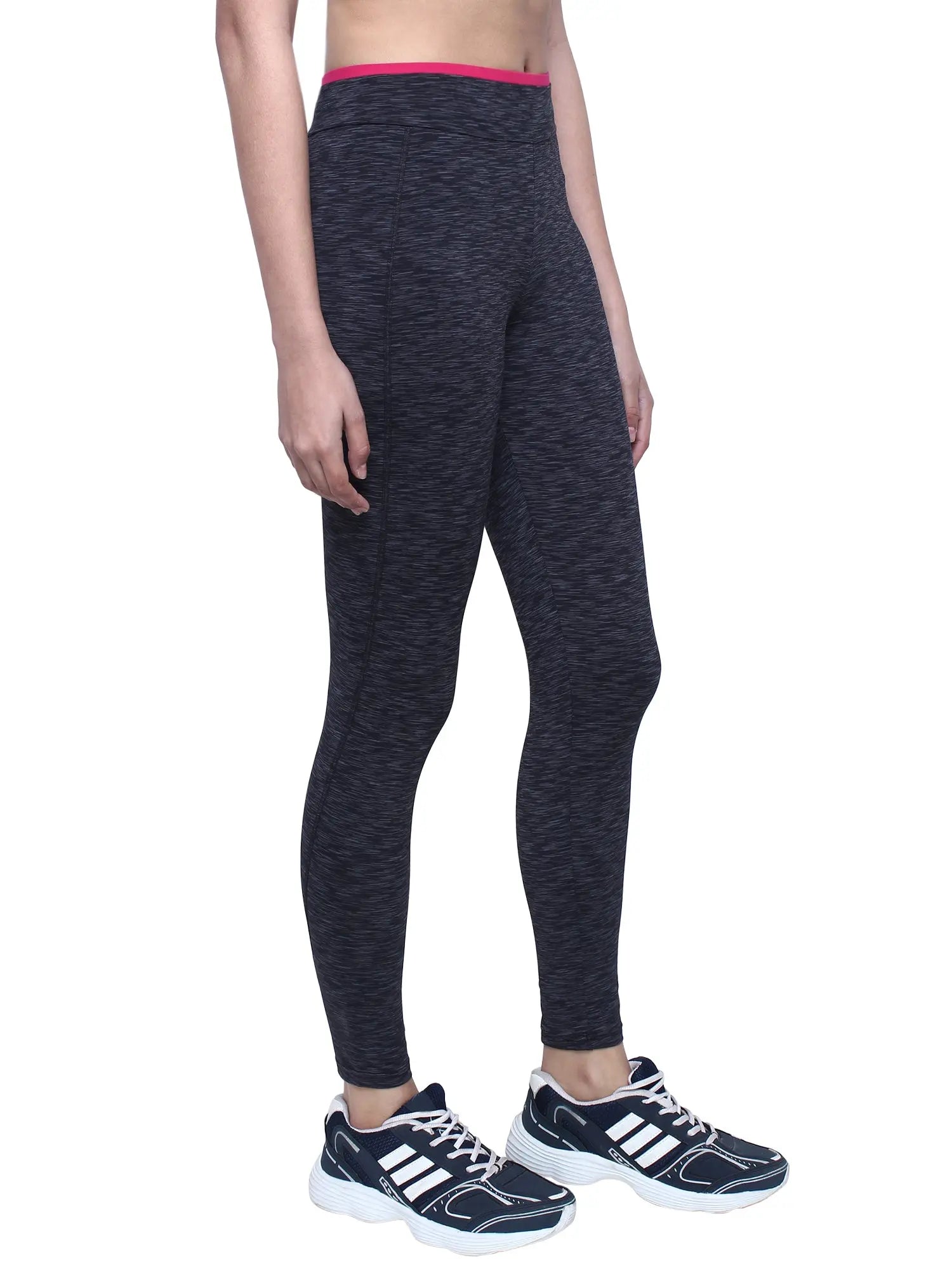 Lycra High Waist WOMEN STRETCHABLE YOGA PANTS, Solid, Slim Fit at Rs 295 in  Surat
